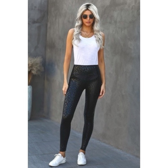 Black Shiny Leopard Print Textured Leggings - Picture 3 of 6